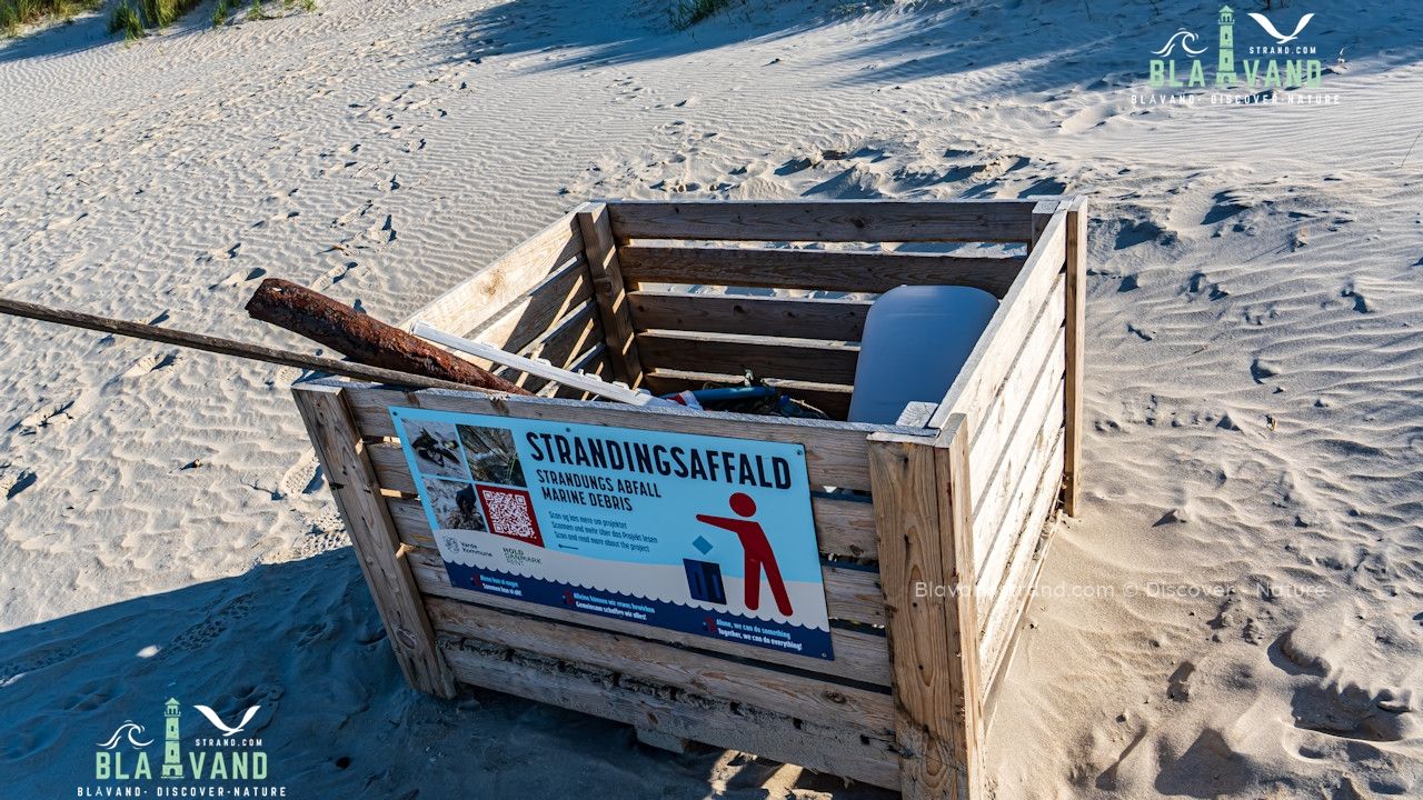 strand müllboxen stranddingsaffald dänemark blavand